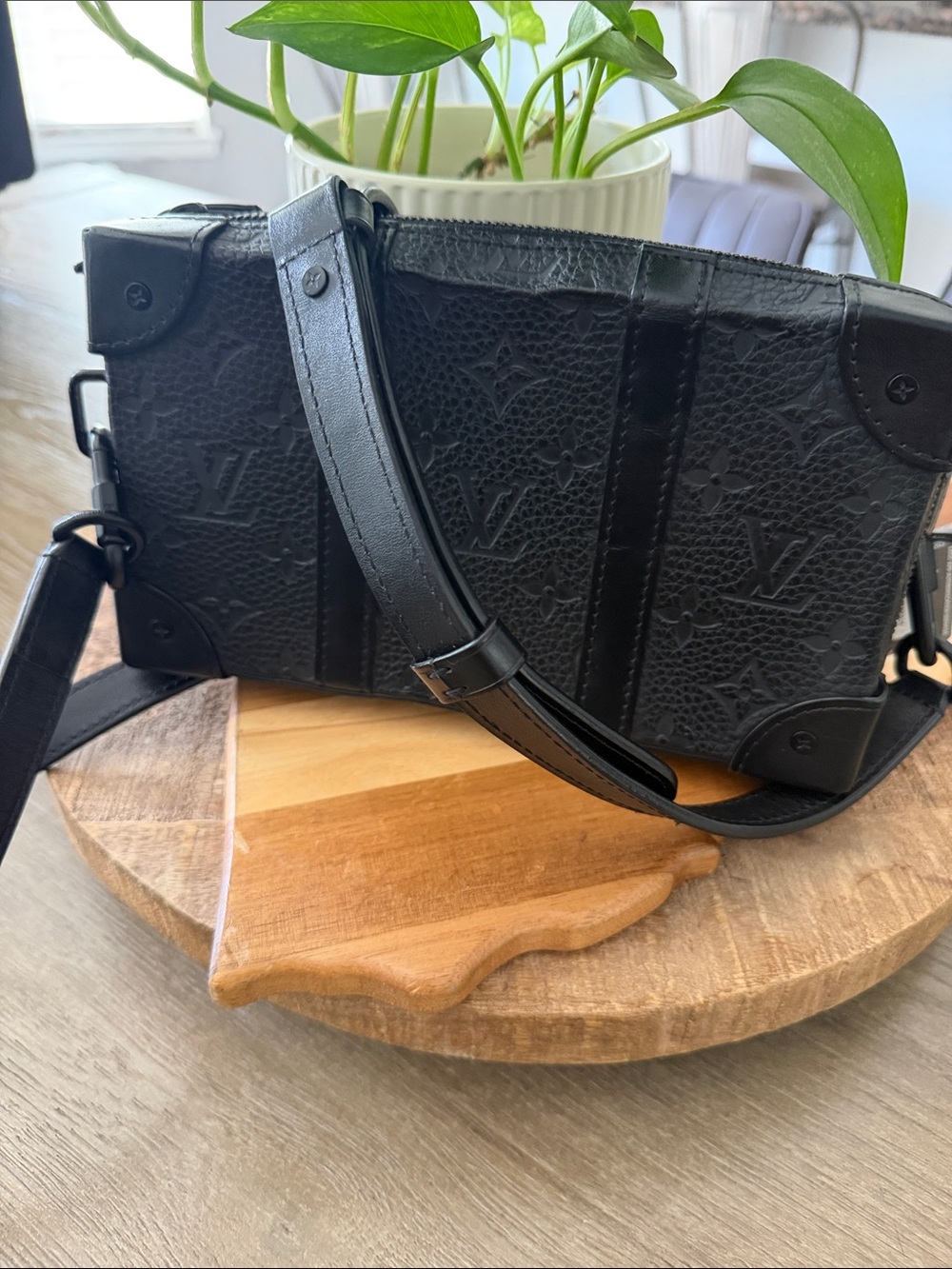 Louis Vuitton Taurillon Black Monogram Soft Trunk Wallet/Crossbody